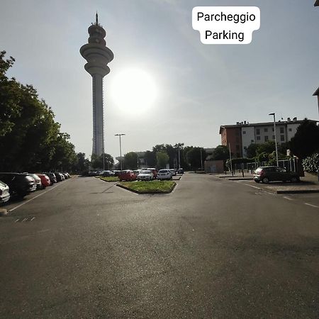 "Come A Casa" - Appartamento Gigi - Self Check In - Ospedale Humanitas - Forum Assago - Tram15 Роццано Экстерьер фото